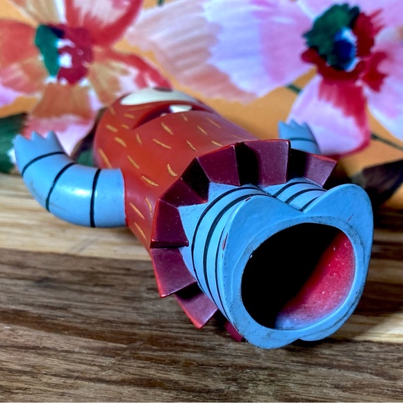 Tim Biskup 4" Red Helper 2003 Critterbox RARE - Picture 13 of 14